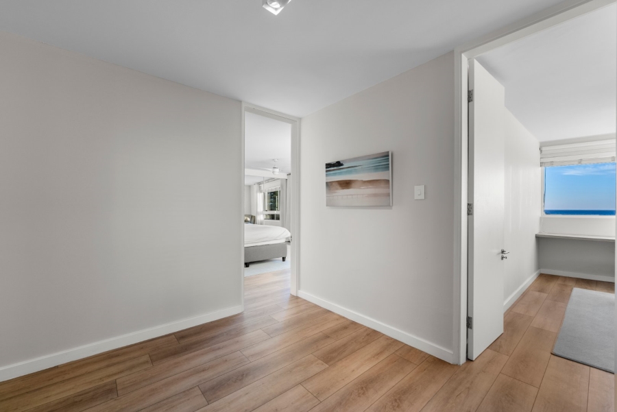 To Let 4 Bedroom Property for Rent in Sea Point Western Cape